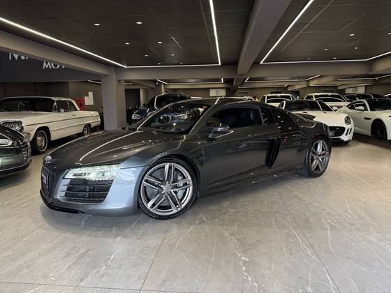 AUDI R8 5.2 FSI COUPE PLUS QUATTRO V10 40V GASOLINA 2P S TRONIC AUDI R8 5.2 FSI COUPE PLUS QUATTRO V10 40V GASOLINA 2P S TRONIC